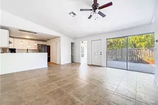 6302 Royal Woods Dr, Fort Myers, FL 33908 - Photo 5