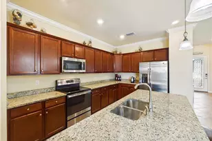 3514 E Hampton Cir, Alva, FL 33920 - Photo 5