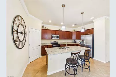 3514 E Hampton Cir, Alva, FL 33920 - Photo 3