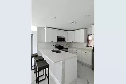 636 Eisenhower Blvd, Lehigh Acres, FL 33974 - Photo 5