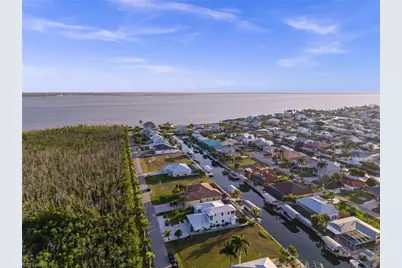 2449 Macadamia St, Saint James City, FL 33956 - Photo 41