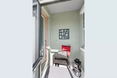 10484 Severino Ln, Fort Myers, FL 33913 - Photo 5