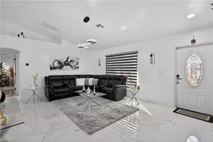 633 NW 16th Pl, Cape Coral, FL 33993 - Photo 3