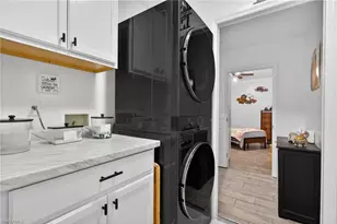 633 NW 16th Pl, Cape Coral, FL 33993 - Photo 19