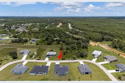 430 Mercedes Ct, Lehigh Acres, FL 33972 - Photo 3