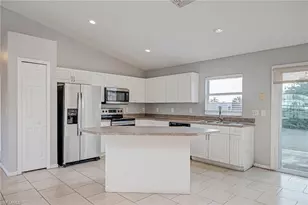 528 Peerless Cir, Lehigh Acres, FL 33974 - Photo 7