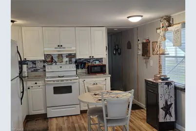 881 Homestead Dr, North Fort Myers, FL 33917 - Photo 7