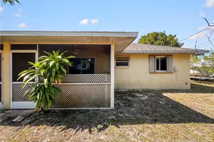1909 SW Santa Barbara Pl, Cape Coral, FL 33991 - Photo 33