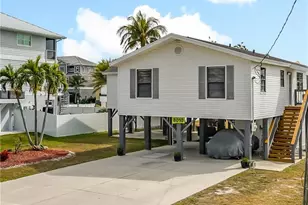 8010 Buccaneer Dr, Fort Myers Beach, FL 33931 - Photo 3