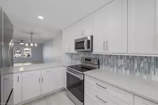 4211 SE 19th Pl, Cape Coral, FL 33904 - Photo 5