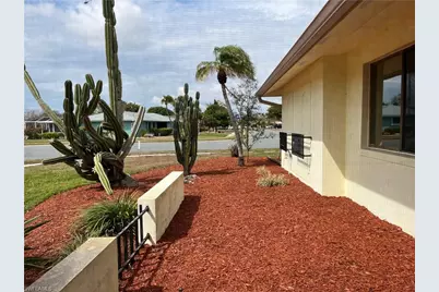 1514 Cranville Sq, Fort Myers, FL 33919 - Photo 3