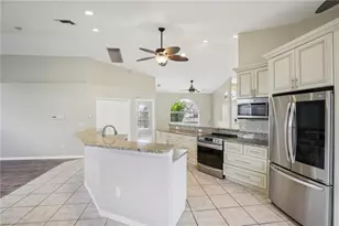 401 NE 23rd Ave, Cape Coral, FL 33909 - Photo 13