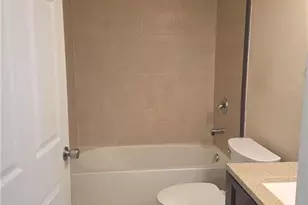 233 SE 23rd Pl, Cape Coral, FL 33990 - Photo 7