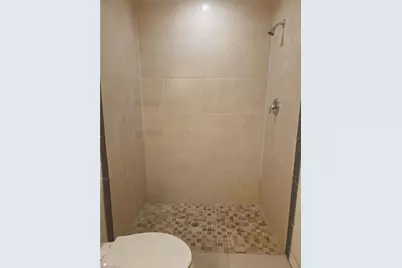 233 SE 23rd Pl, Cape Coral, FL 33990 - Photo 5