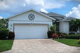 754 Crossfield Cir, Naples, FL 34104 - Photo 3