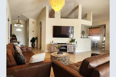 754 Crossfield Cir, Naples, FL 34104 - Photo 7