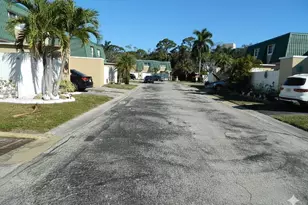 4794 Albacore Ln, Fort Myers, FL 33919 - Photo 3