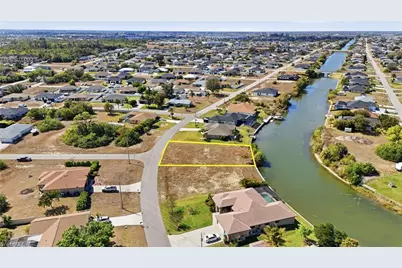 337 NE 5th Ter, Cape Coral, FL 33909 - Photo 1