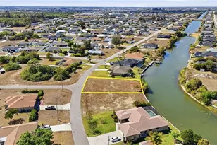 337 NE 5th Terrace, Cape Coral, FL 33909 - Photo 1