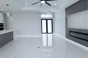 213 Kismet Pkwy E, Cape Coral, FL 33909 - Photo 5