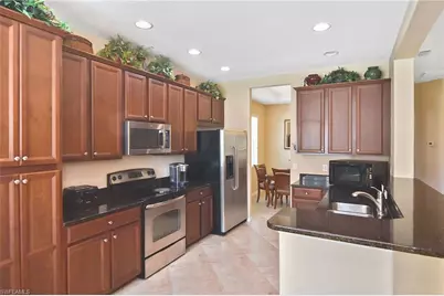 2640 Maraval Ct, Cape Coral, FL 33991 - Photo 15