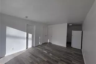 3033 2nd St, Fort Myers, FL 33916 - Photo 5