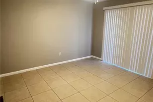 609 SE 23rd Pl, Cape Coral, FL 33990 - Photo 7