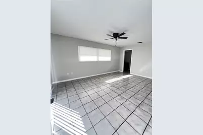 609 SE 23rd Pl #4, Cape Coral, FL 33990 - Photo 9