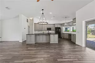 6100 Briarcliff Rd, Fort Myers, FL 33912 - Photo 7