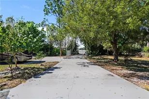 6100 Briarcliff Rd, Fort Myers, FL 33912 - Photo 35