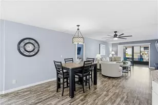 1009 SE 46th Ln, Cape Coral, FL 33904 - Photo 11