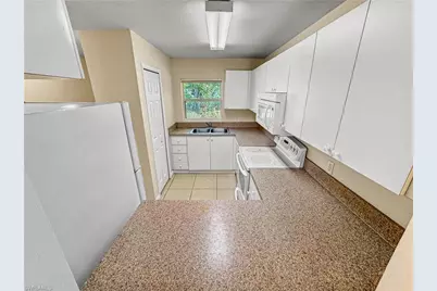 1321 SE 8th Ave #3, Cape Coral, FL 33990 - Photo 11