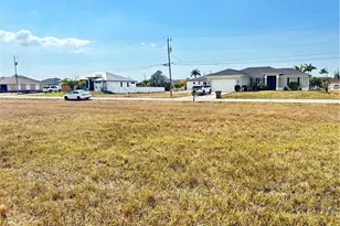 2347 NW 38th Ave, Cape Coral, FL 33993 - Photo 7