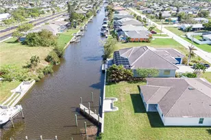 723 SW 40th Terrace, Cape Coral, FL 33914 - Photo 17
