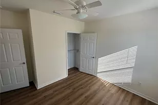 323 SW 19th Ln, Cape Coral, FL 33991 - Photo 23