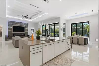 5600 Briarcliff Rd, Fort Myers, FL 33912 - Photo 11