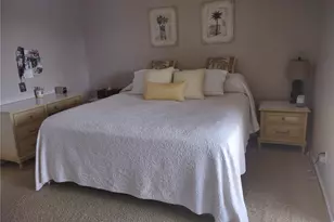 4417 Country Club Blvd, Cape Coral, FL 33904 - Photo 7