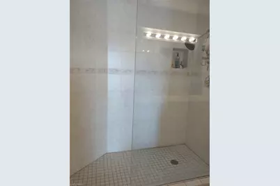 4417 Country Club Blvd #B8, Cape Coral, FL 33904 - Photo 9