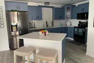 17521 Bryan Ct, Fort Myers Beach, FL 33931 - Photo 7