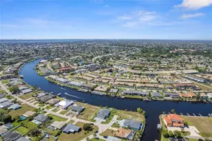 1105 SE 38th St, Cape Coral, FL 33904 - Photo 13