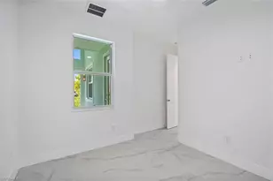 1105 SE 38th St, Cape Coral, FL 33904 - Photo 35