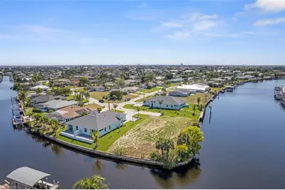 1107 SE 38th St, Cape Coral, FL 33904 - Photo 7