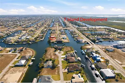 913 NW 39th Ave, Cape Coral, FL 33993 - Photo 1