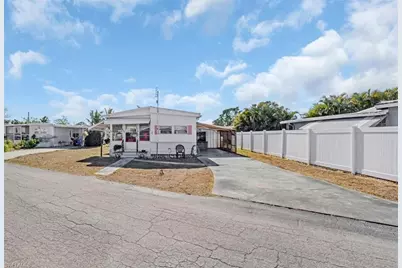 108 Coachlight Ln, North Fort Myers, FL 33917 - Photo 9