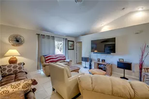 18510 Phlox Dr, Fort Myers, FL 33967 - Photo 7