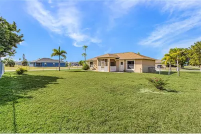 2601 SE 4th Ave, Cape Coral, FL 33904 - Photo 23