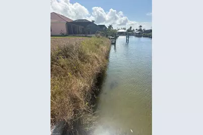 110 NW 39th Ave, Cape Coral, FL 33993 - Photo 3