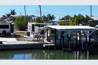 3900 Royal Palm Dr, Saint James City, FL 33956 - Photo 27