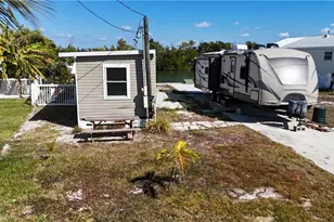 3900 Royal Palm Dr, Saint James City, FL 33956 - Photo 31