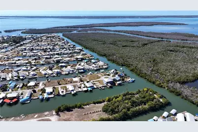 3900 Royal Palm Dr, Saint James City, FL 33956 - Photo 21